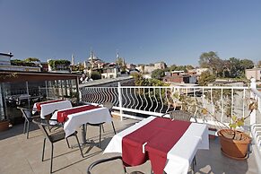 Spinel Hotel