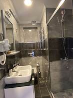 Spinel Hotel