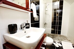 Spinel Hotel