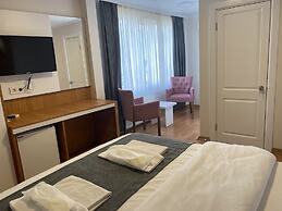 Spinel Hotel
