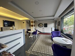 Spinel Hotel