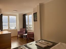 Spinel Hotel