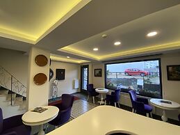 Spinel Hotel