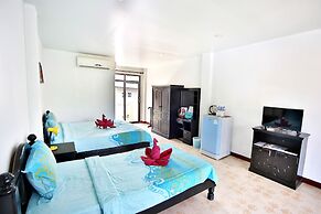 Lotus Friendly Hotel