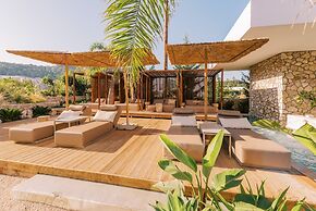 Kouros Exclusive Suites - Adults Only