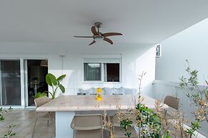 Kouros Exclusive Suites - Adults Only