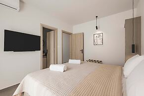 Kouros Exclusive Suites - Adults Only
