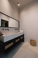 Kouros Exclusive Suites - Adults Only