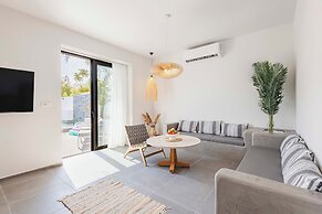 Kouros Exclusive Suites - Adults Only