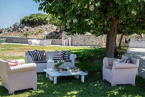 Kouros Exclusive Suites - Adults Only