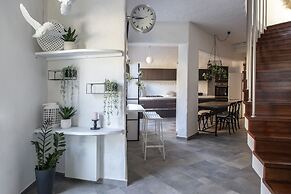 Kouros Exclusive Suites - Adults Only