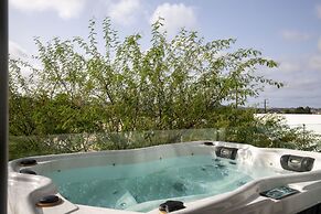 Kouros Exclusive Suites - Adults Only