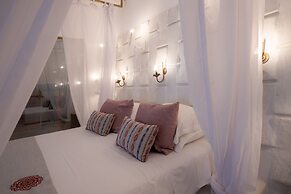 Kouros Exclusive Suites - Adults Only