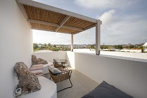 Kouros Exclusive Suites - Adults Only