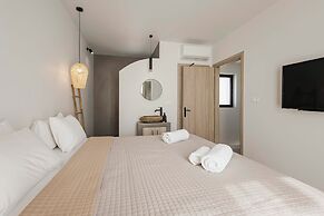 Kouros Exclusive Suites - Adults Only
