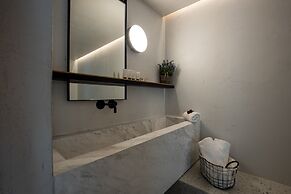 Kouros Exclusive Suites - Adults Only