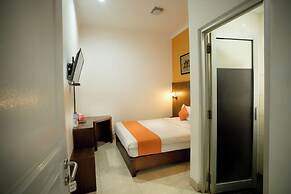 Poncowinatan Hotel