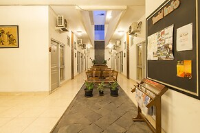 Poncowinatan Hotel