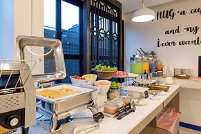 De Hug Hotel & Residence