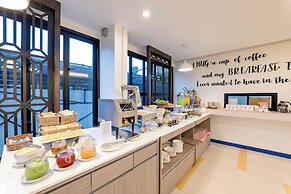 De Hug Hotel & Residence
