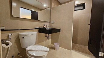 De Hug Hotel & Residence