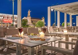 Phoenix Hotel