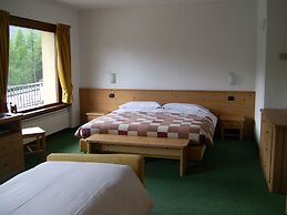 Hotel Li Arnoga