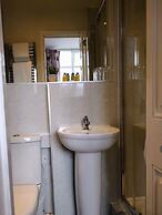 Bluebird Lodge and Waterhead Apartment