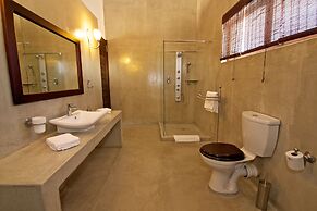 Otjiwa Safari Lodge