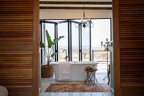 Otjiwa Safari Lodge