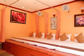 Harmony House - Hostel