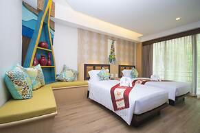 Phi Phi Nice Beach Hotel Hip