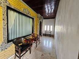 Satriya Cottages
