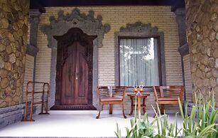 Satriya Cottages