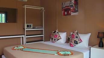 Phi Phi Uphill Cottage