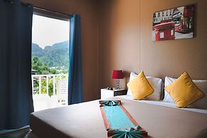 Phi Phi Uphill Cottage