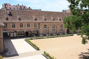 Hôtel Les Haras By Stay Collection