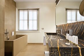Palazzo Montemartini Rome, A Radisson Collection Hotel