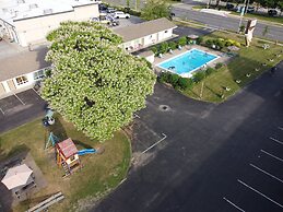 Falcon Inn