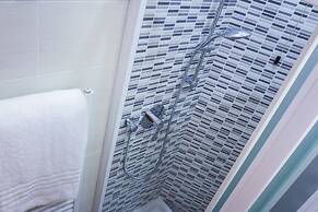 Twelve Hotel