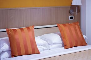 Twelve Hotel