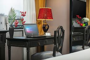 L'Heritage Hotel
