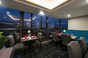 L'Heritage Hotel