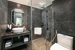 L'Heritage Hotel