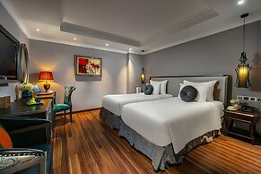 L'Heritage Hotel
