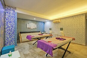 Ocean Blue High Class Hotel