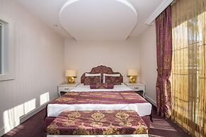 Han Deluxe Hotel