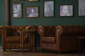 Han Deluxe Hotel