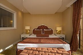Han Deluxe Hotel