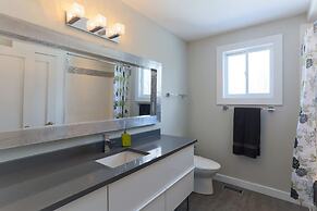 Boardwalk Homes - Executive Guest Rooms & Townhomes